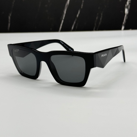 NEW SPR A06 16K08Z PRADA PRA06S 16K08Z UNISEX SUNGLASSES PR A06S 16K08Z - Picture 1 of 12